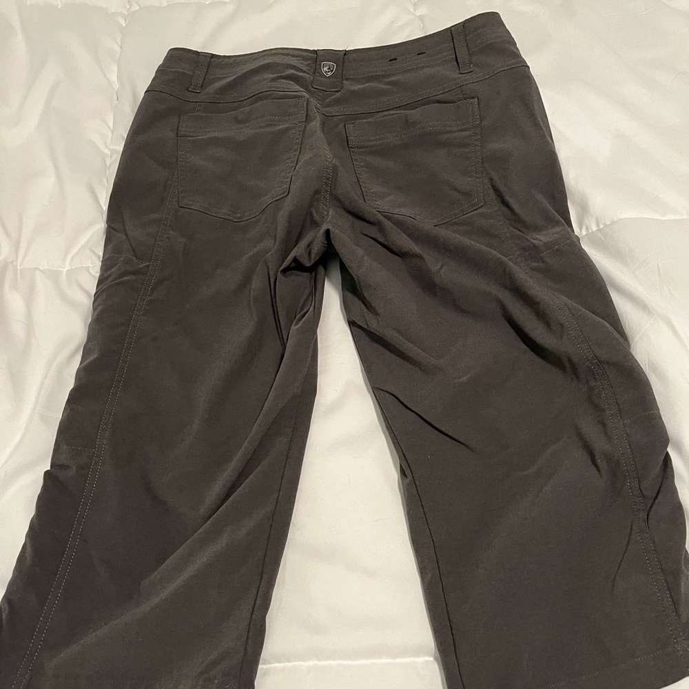 Kuhl capris. Dark grey. Size 6. Perfect condition.